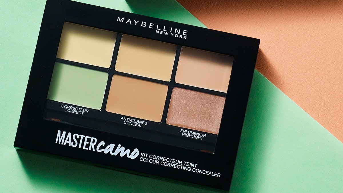 maybelline master camo color correcting model light flaunt full width
